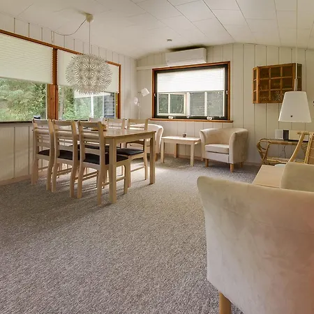 Two-bedroom Holiday In * Hals